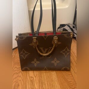 Louis Vuitton Monogram reverse giant Onthego.